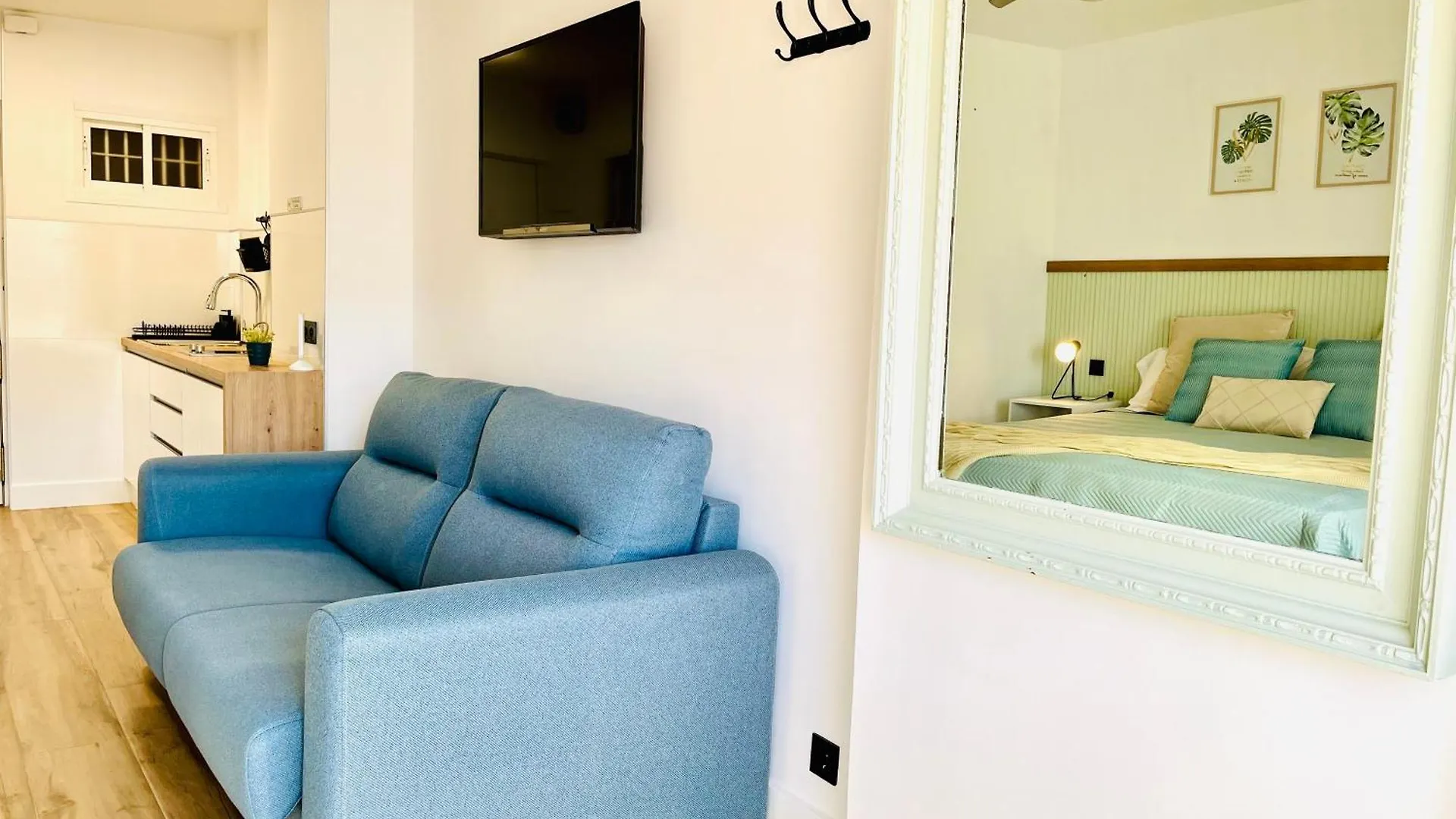 Beautiful Brand New Study 24-Hour Reception Apartment Benalmadena 0*,  Spain